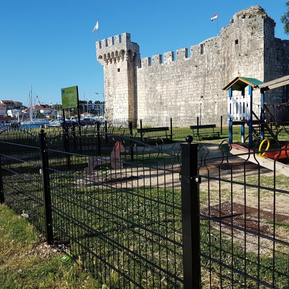 Dječje igralište - Trogir ll